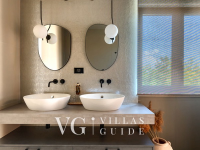 Villa San Vincenti Bathroom