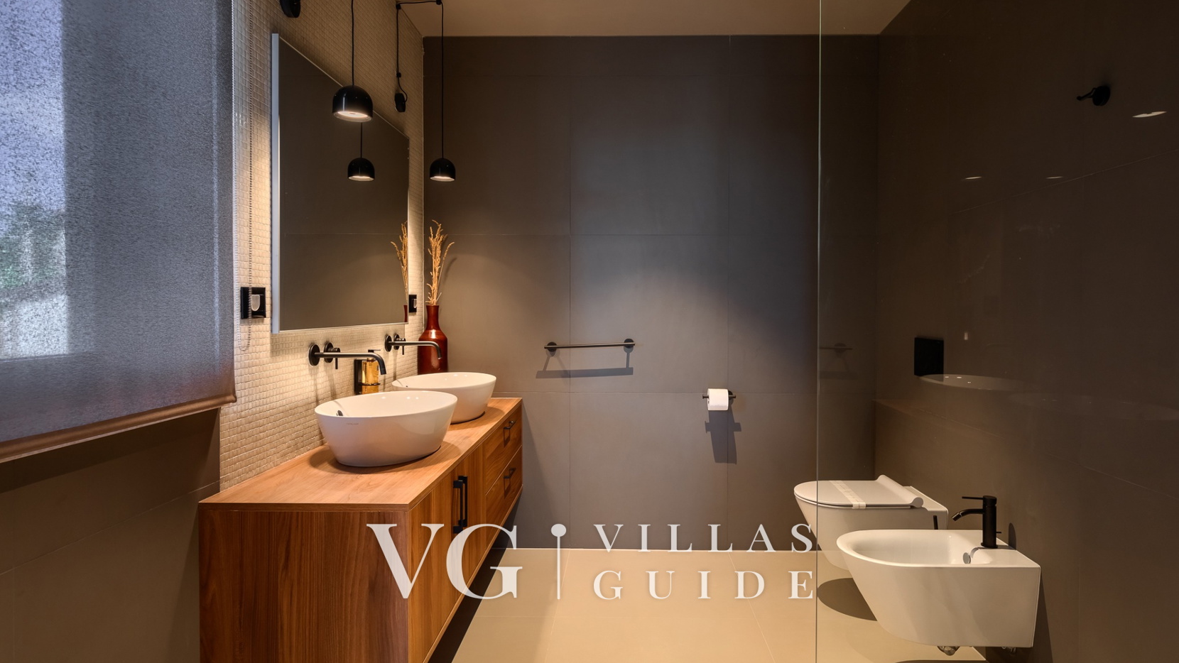 Villa San Vincenti Bathroom