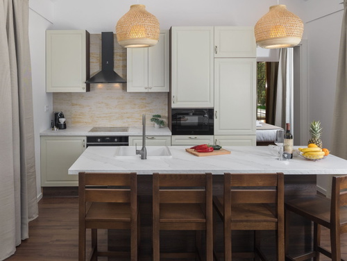 Luxury Bay Villa Porto Bus