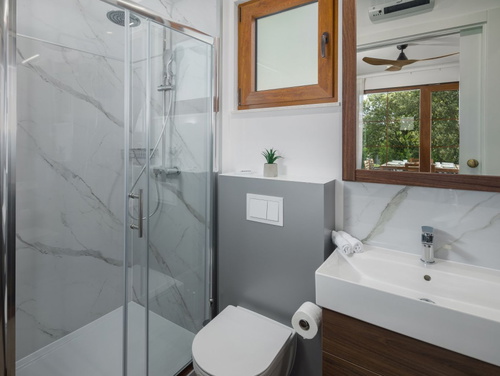 Luxury Bay Villa Porto Bus