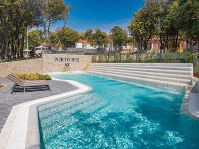 Luxury Bay Villa Porto Bus Garden and property exterior