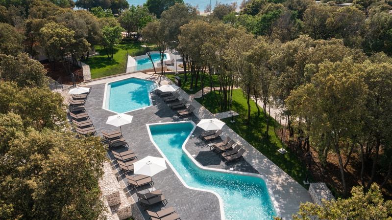 Luxury Bay Villa Porto Bus