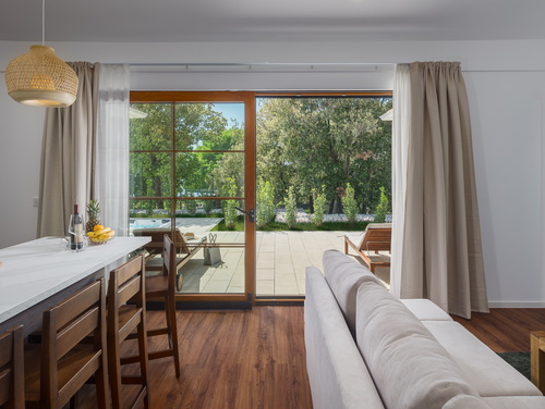 Luxury Bay Villa Porto Bus