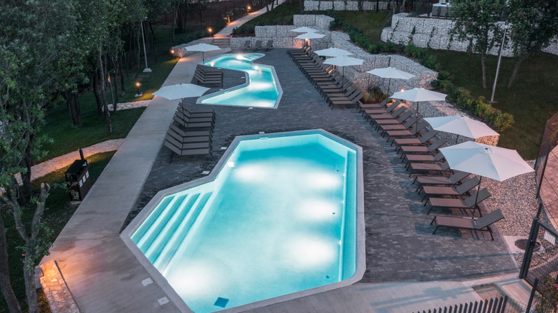 Luxury Bay Villa Porto Bus