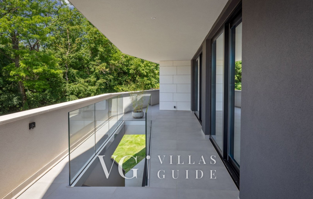 Villa 55 Additional content