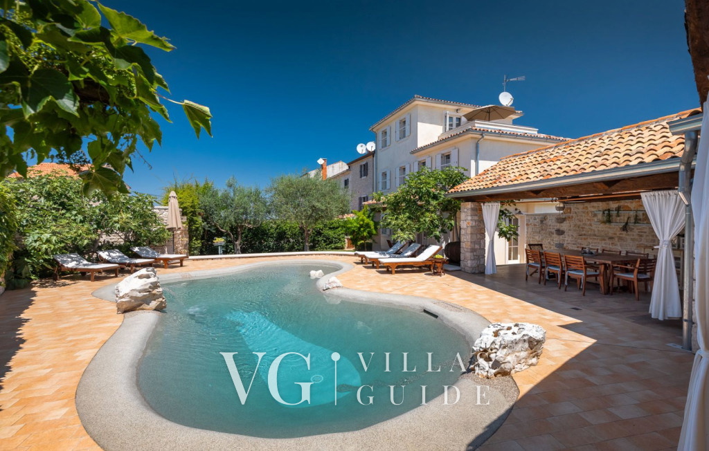 Villa Elizabeta Pool