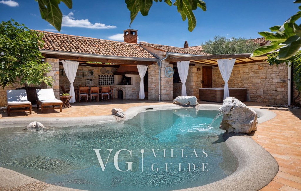 Villa Elizabeta Pool