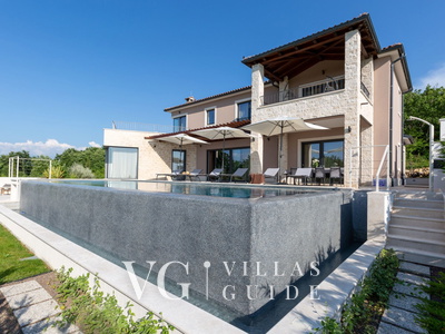 Villa Faloniga Bazen