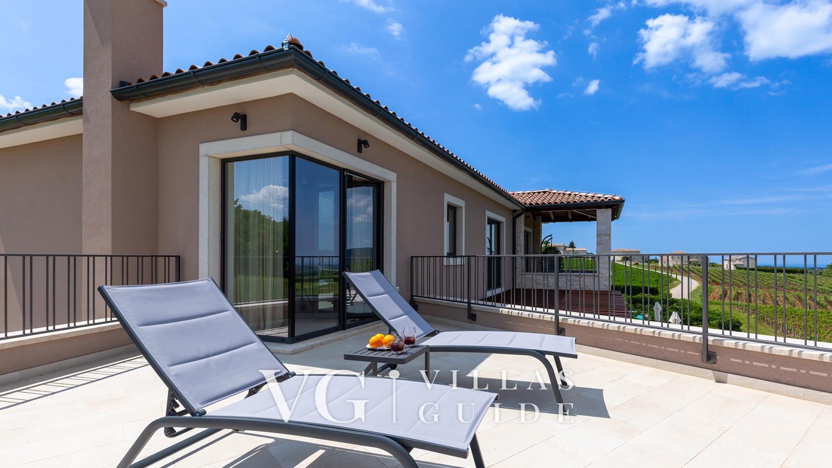 Villa Faloniga Additional content