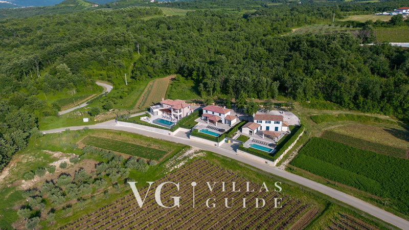 Villa Faloniga Microlocation