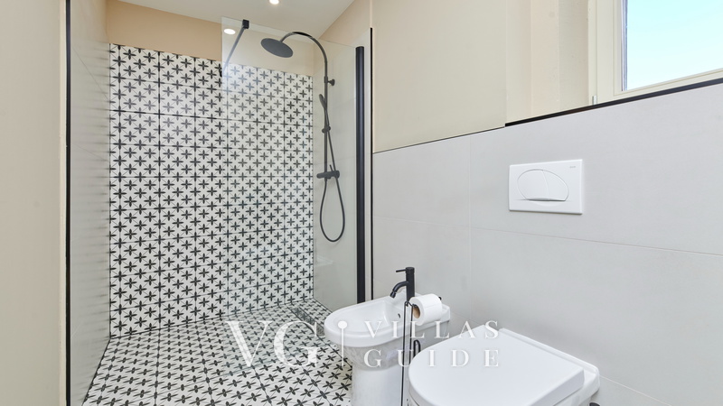 Villa Mediterranea Bathroom