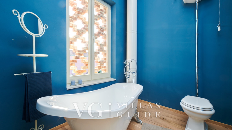 Villa Mediterranea Bathroom