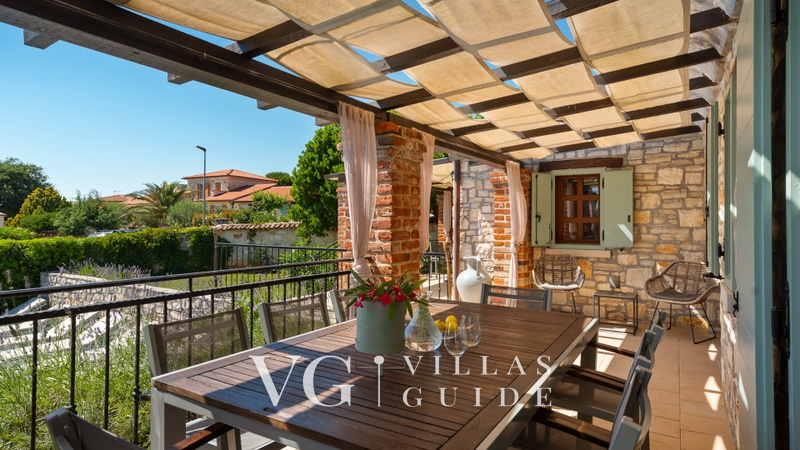 Villa Aryana Garden and property exterior