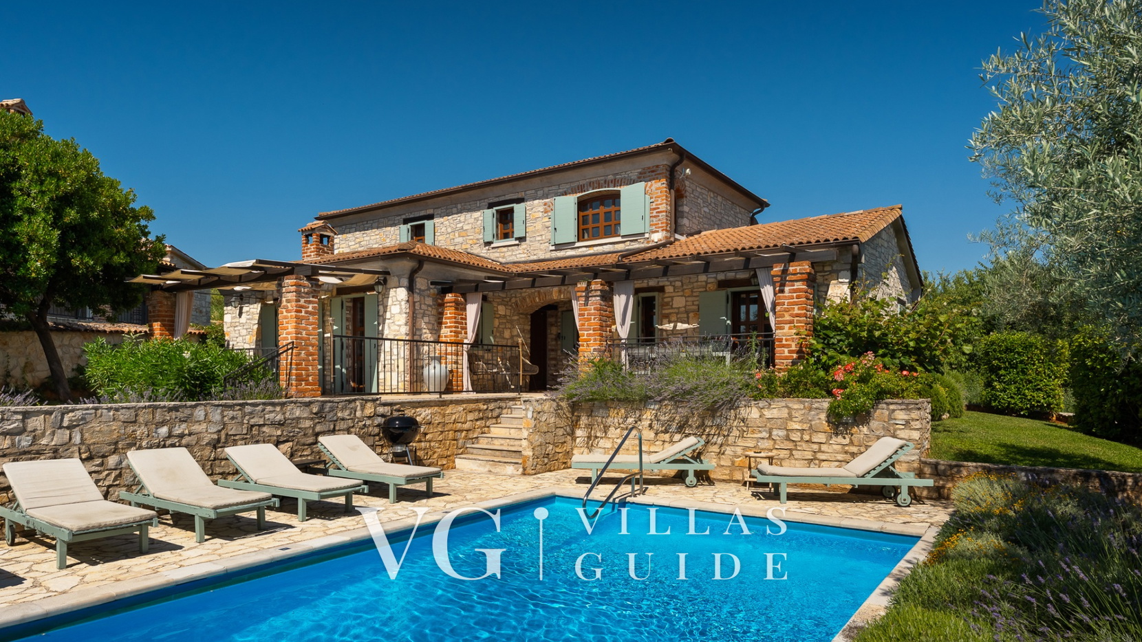 Villa Aryana Garden and property exterior