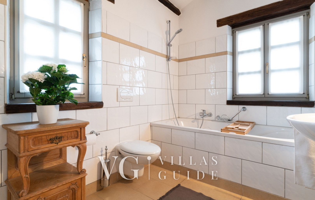 Villa Amyra Kupaonica