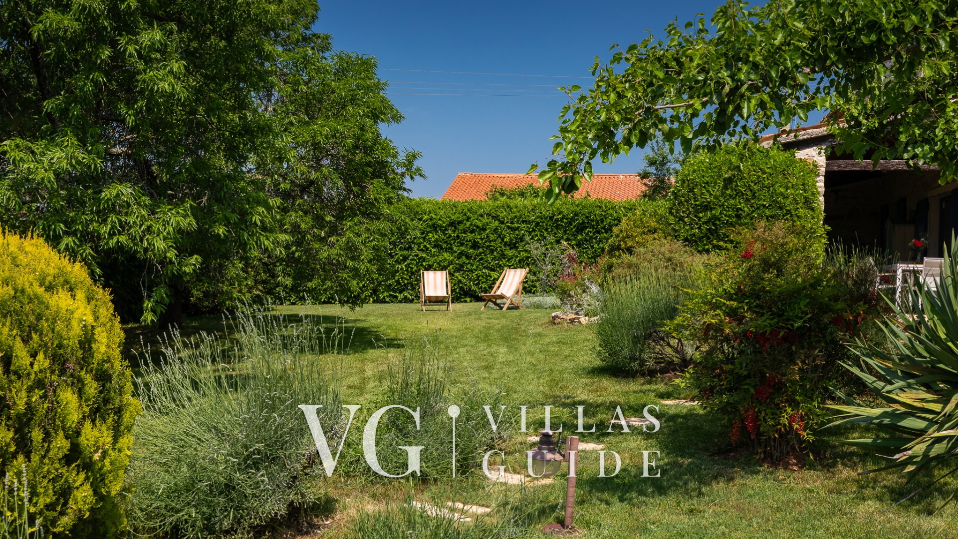 Villa Paradiso Garden and property exterior