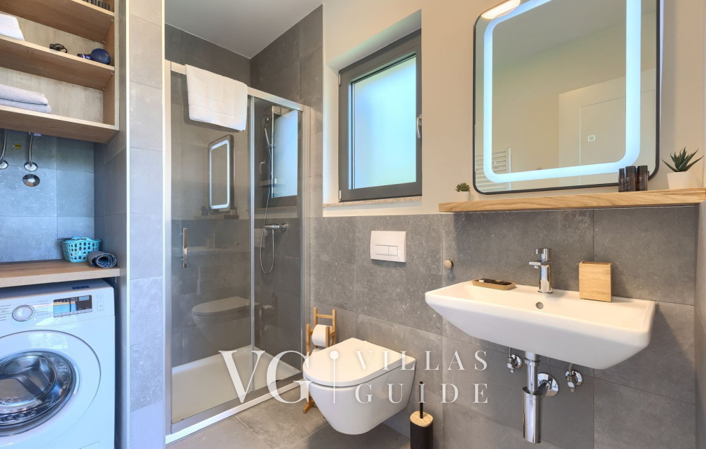 Villa Pinca Bathroom