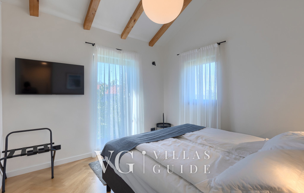 Villa Povetica Bedroom