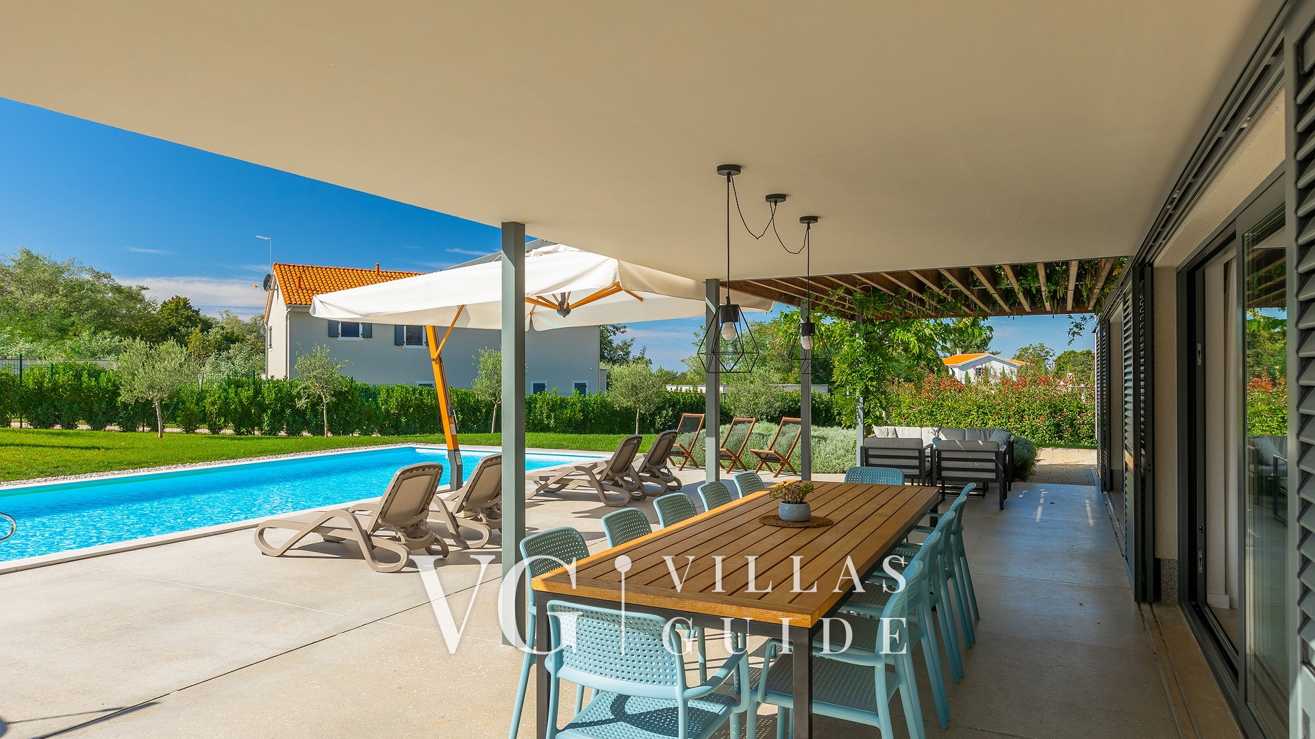 Villa Povetica Additional content