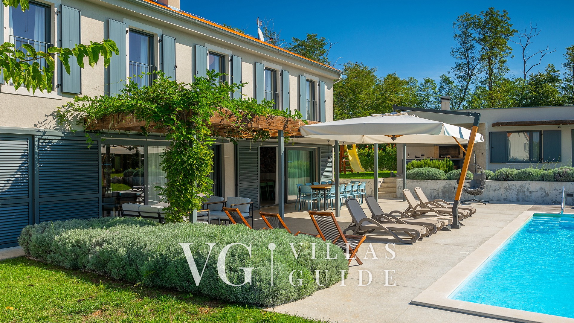 Villa Povetica Additional content