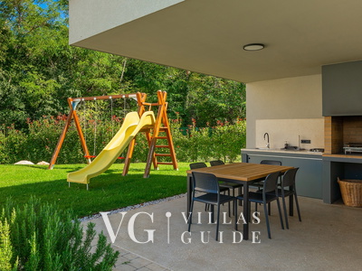 Villa Povetica Additional content