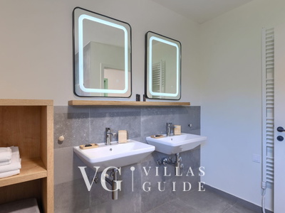 Villa Fritula Bathroom