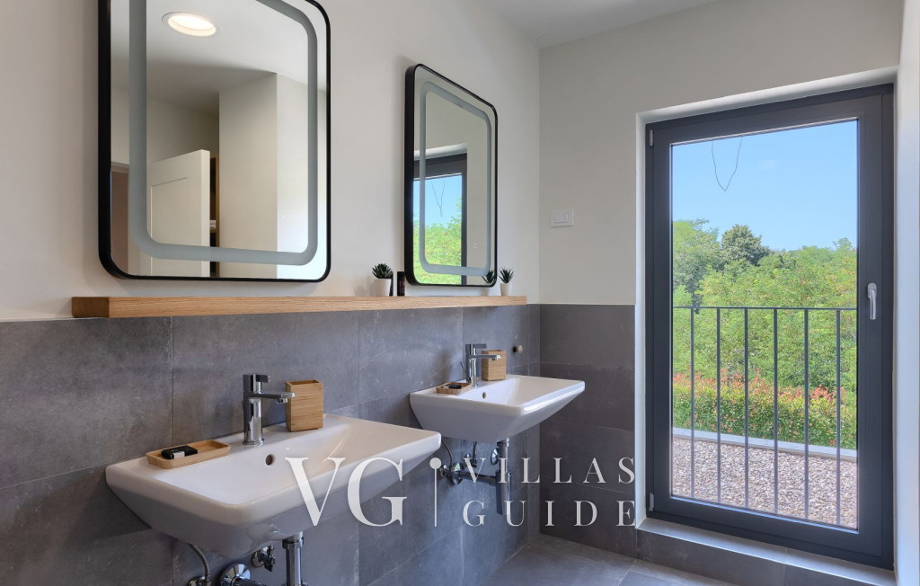 Villa Fritula Bathroom