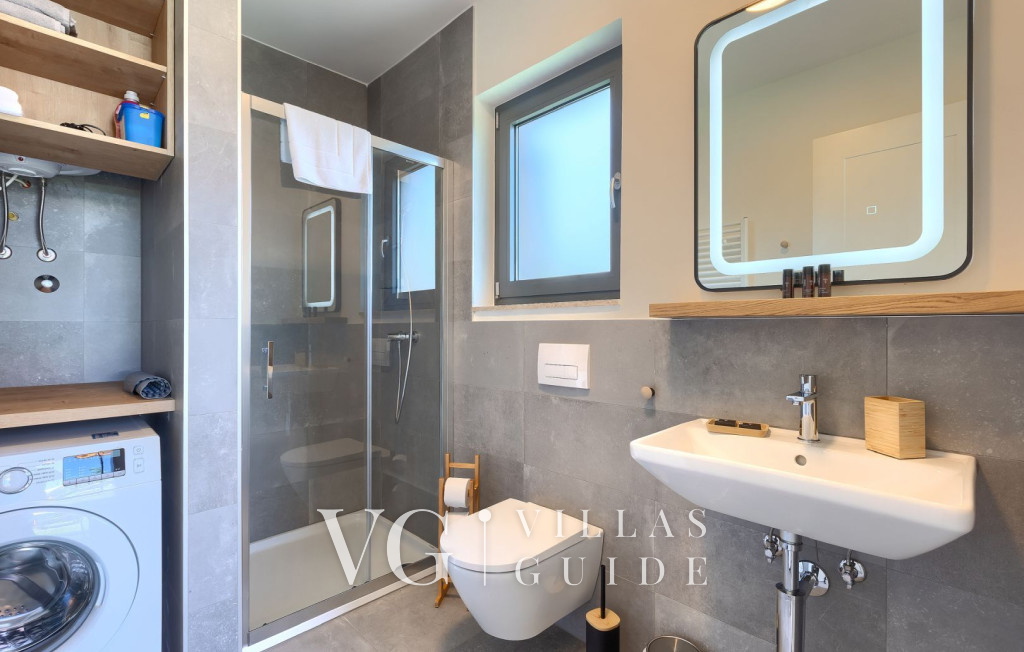 Villa Fritula Bathroom