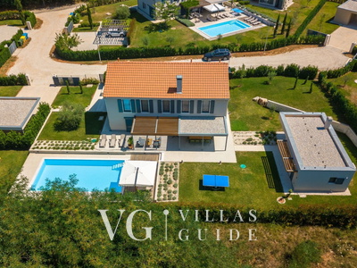 Villa Fritula Garden and property exterior