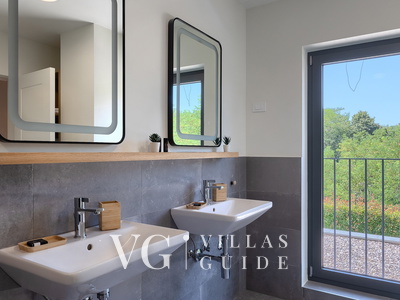 Villa Fritula Bathroom