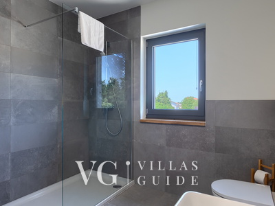 Villa Fritula Bathroom