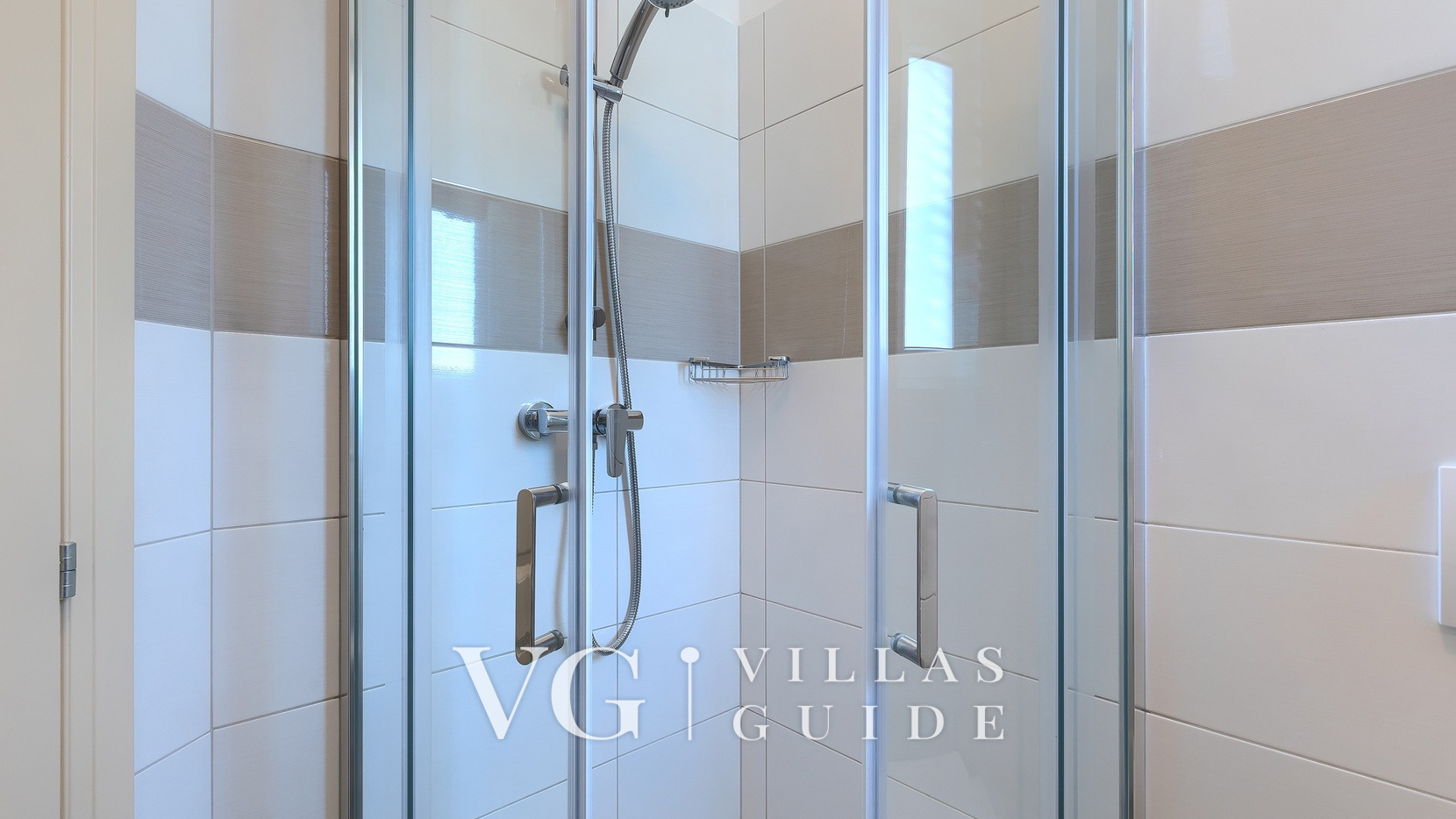 Villa Gardenia Bathroom