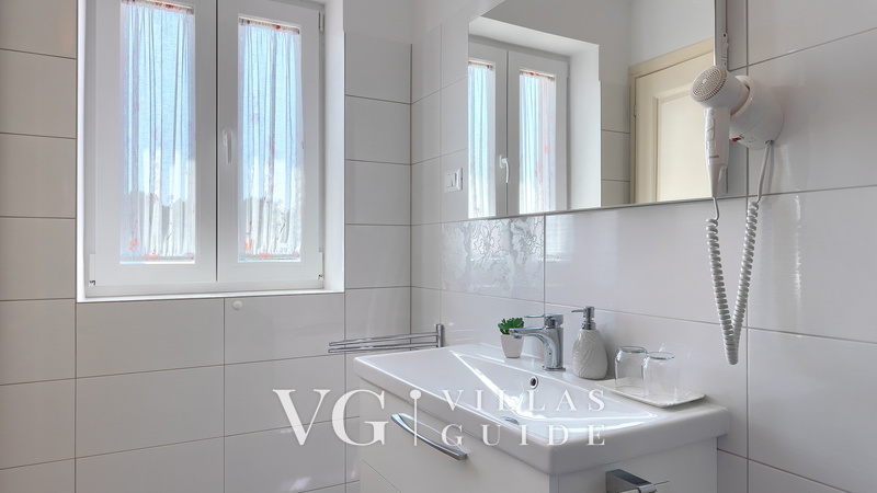 Villa Gardenia Bathroom