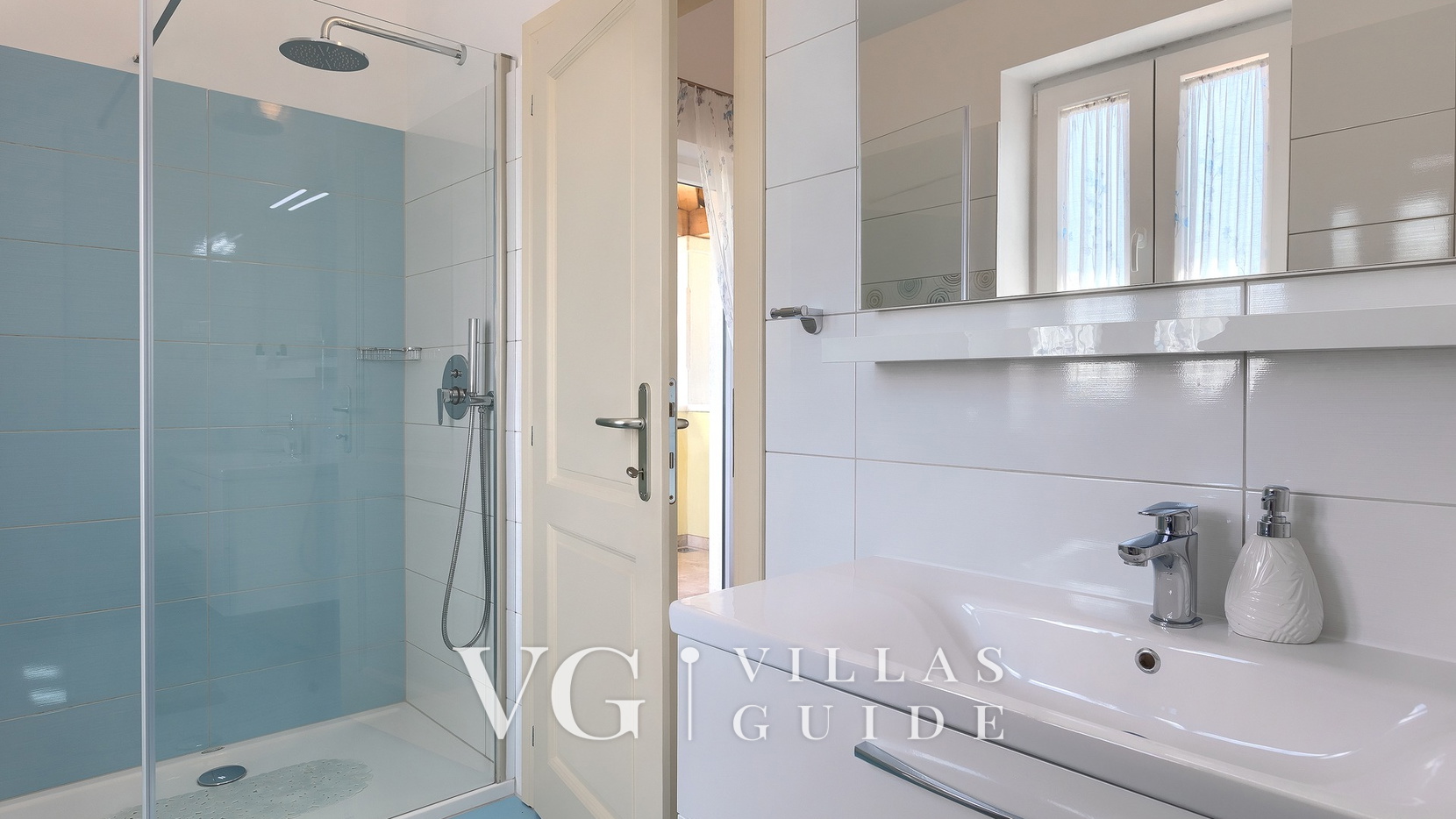 Villa Gardenia Bathroom