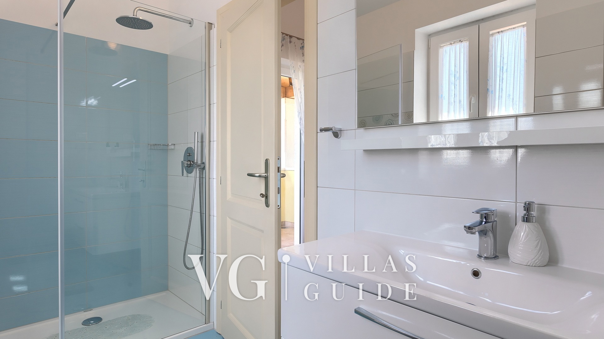 Villa Gardenia Bathroom