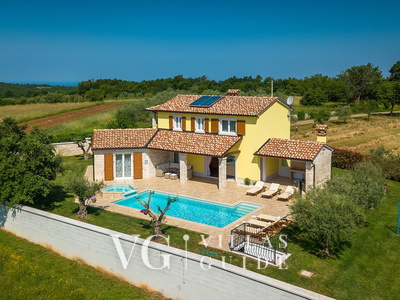 Villa Gardenia Garden and property exterior