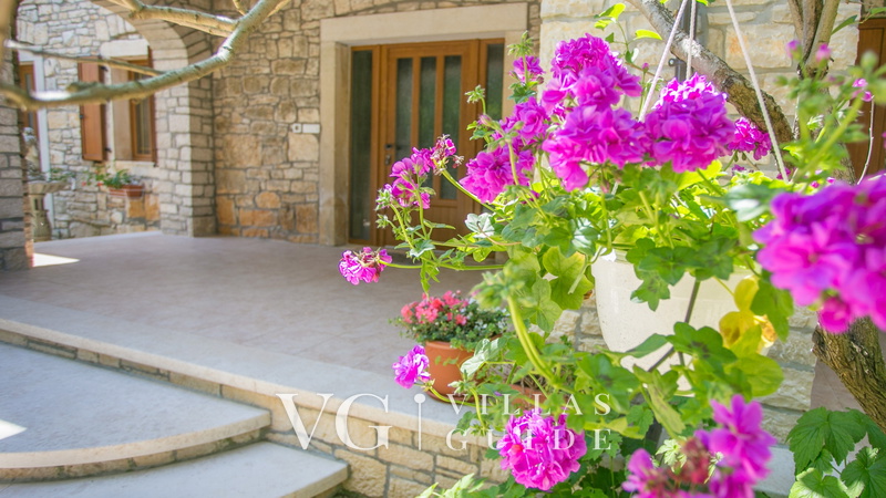 Casa Mendula Additional content