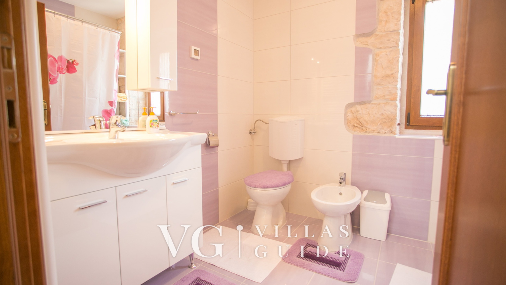 Casa Mendula Bathroom