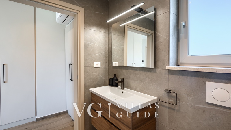 Villa Blagdan Bathroom