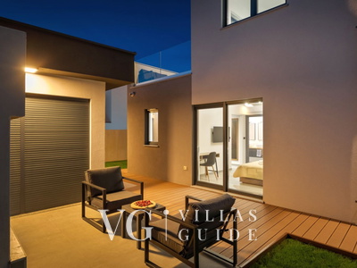 Villa Nea Additional content