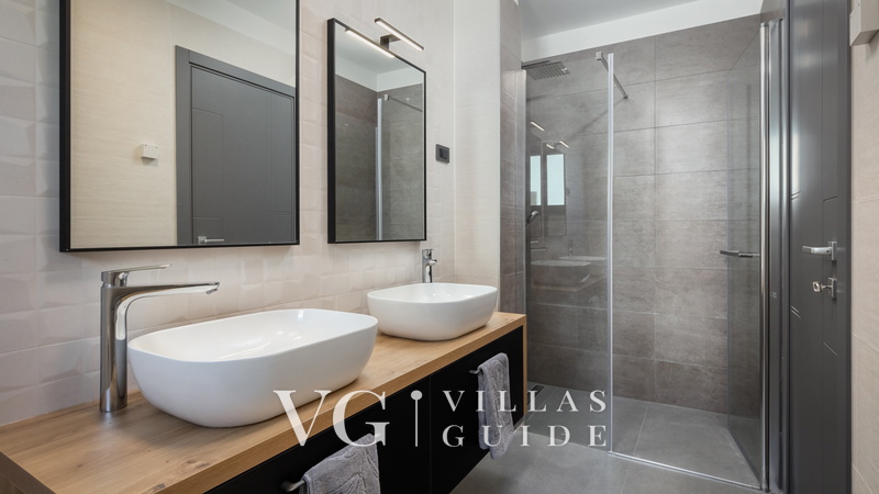 Villa Nea Bathroom
