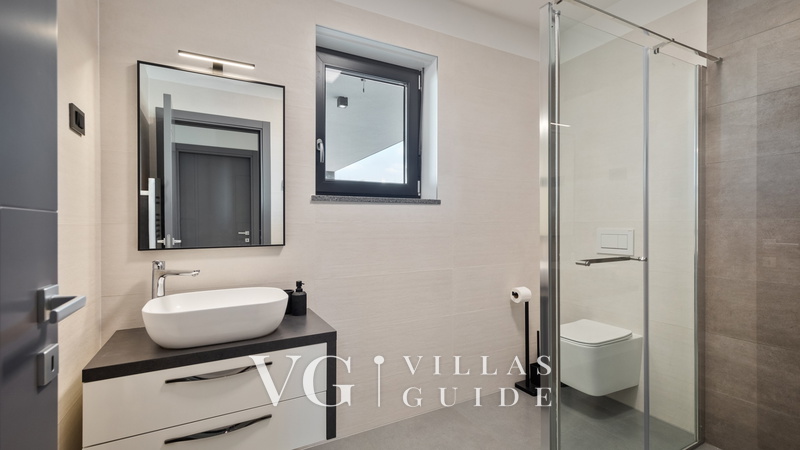 Villa Nea Bathroom