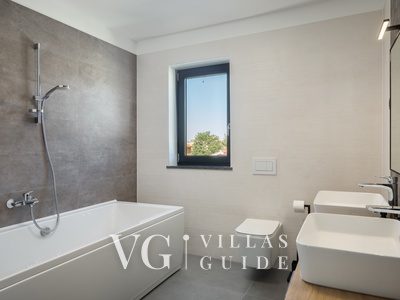 Villa Nea Bathroom