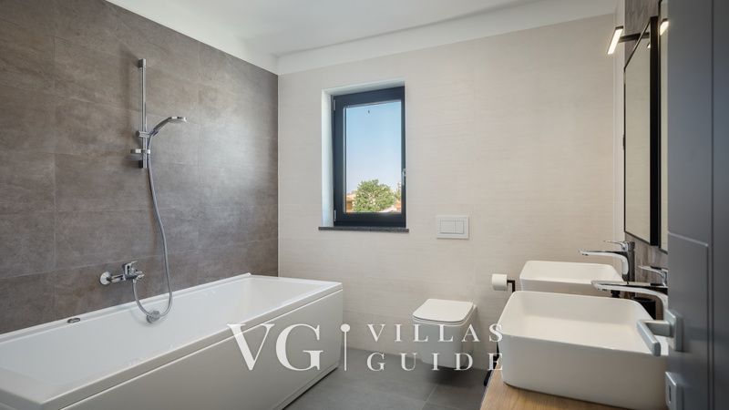 Villa Nea Bathroom