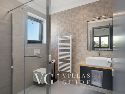Villa Nea Bathroom