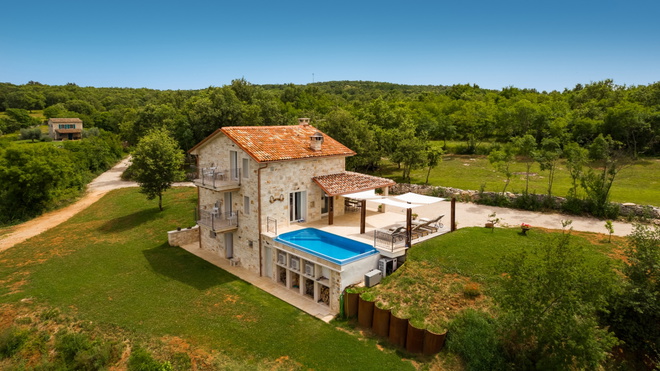Property Buje - Krug
