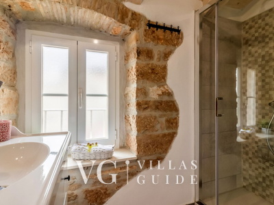 Villa Nonni Bathroom