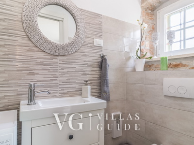 Villa Nonni Guest toilet