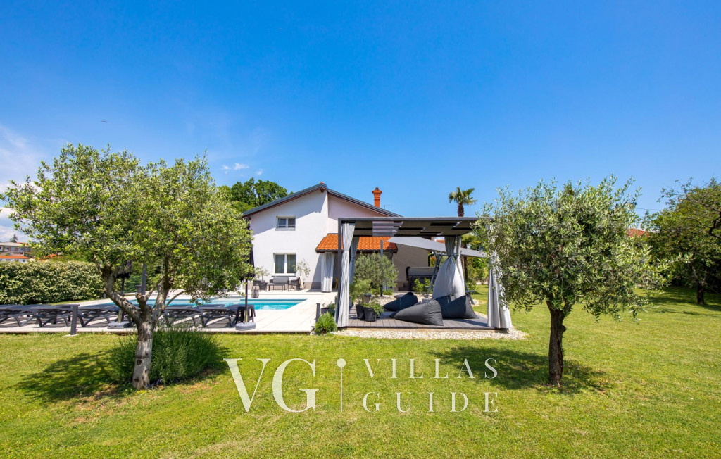 Villa Sušanj Garden and property exterior