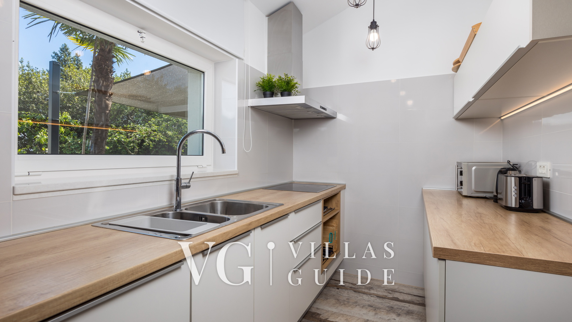 Villa Sušanj Kitchen